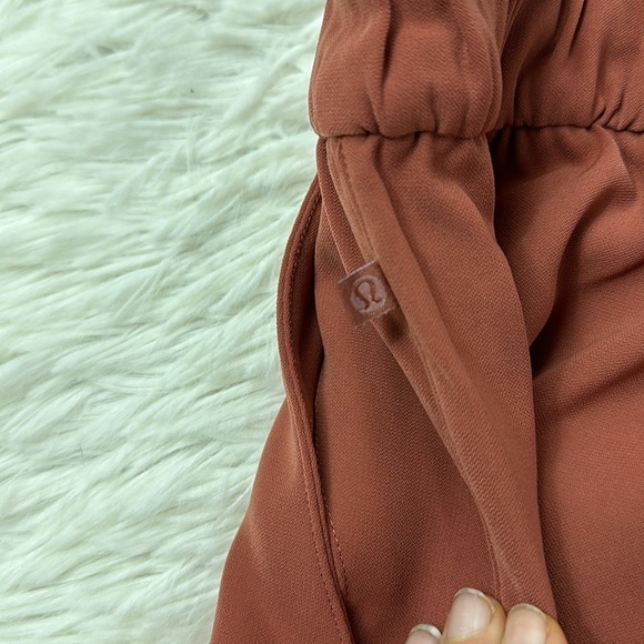 Lululemon Noir Short 5.5" Rustic Clay - Picture 7 of 8